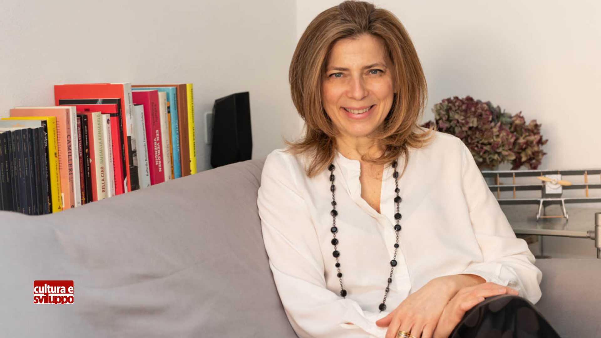 “Di luce propria”: Raffaella Romagnolo presenta il nuovo romanzo