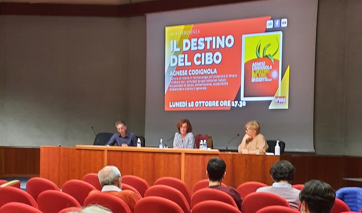 Carni coltivate, coltivazioni idroponiche, insetti e meduse: ecco il cibo del futuro