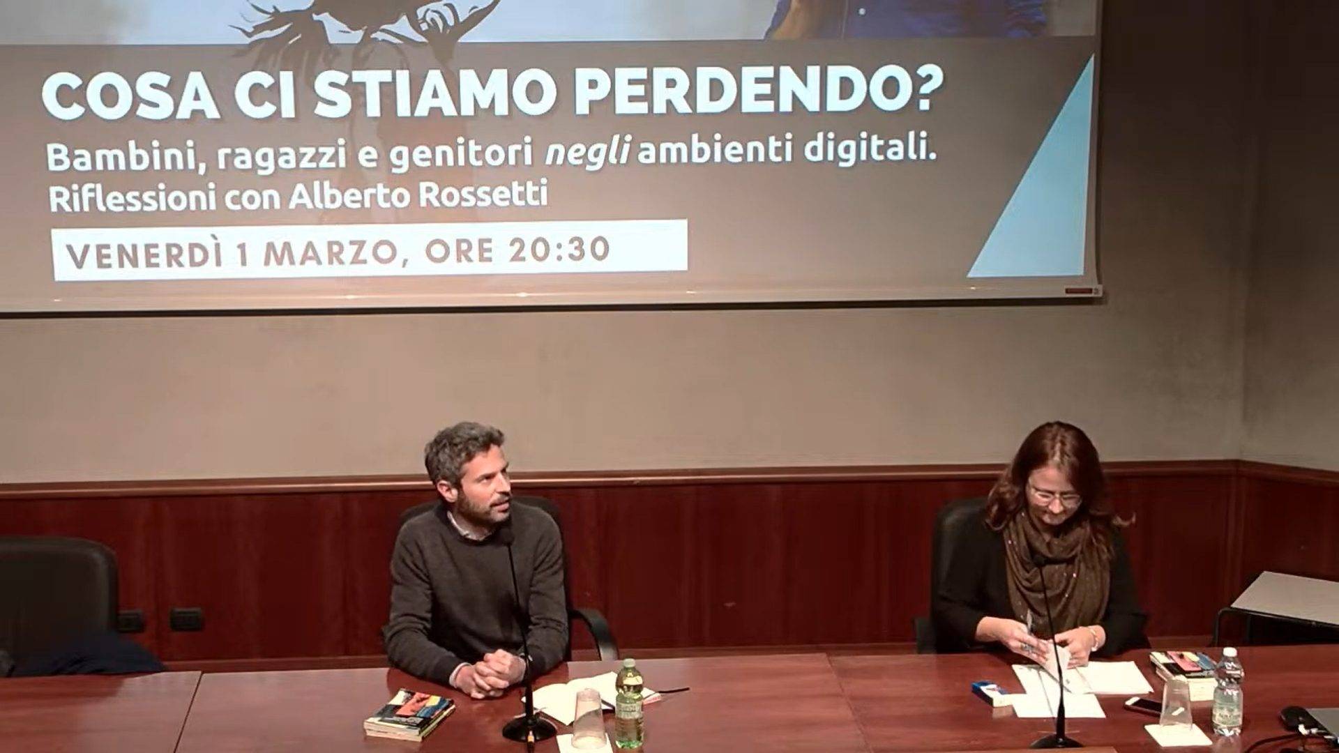 “Cambiamenti nella Vita Digitale: Dalla Ribellione alla Società del Massimo Profitto”