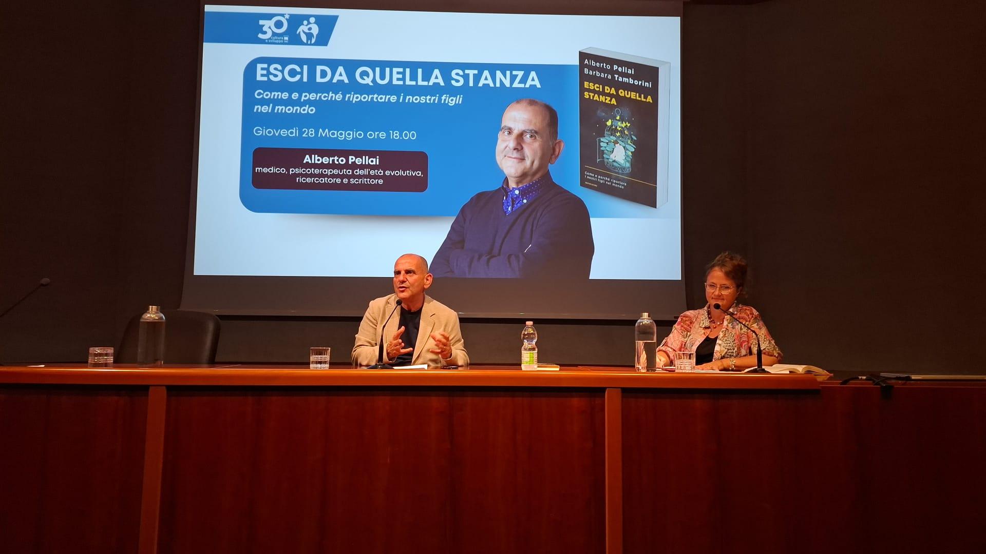 Alberto Pellai presenta Esci da quella stanza. Come e perché riportare i nostri figli nel mondo